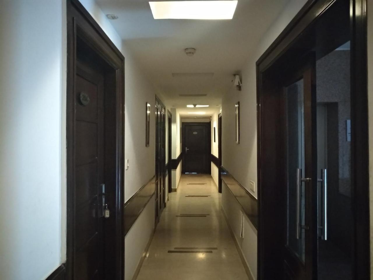 ניו דלהי Hotel Aaron Castle מראה חיצוני תמונה